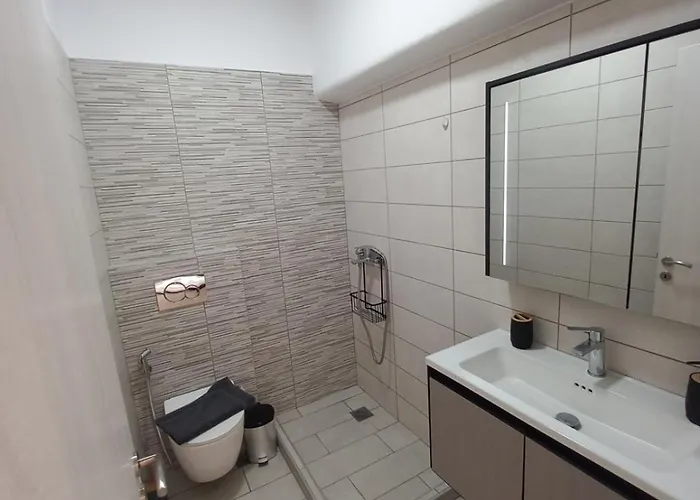 Velania House Semesterbostad *